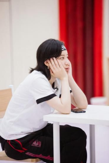  丹妮|《青春芒果夜》迎来李荣浩李斯丹妮，网友：来帮老婆来追星的吧！