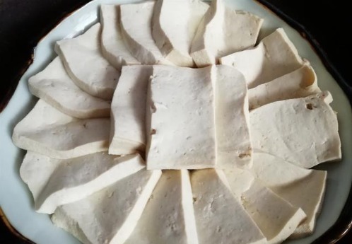 豆腐|豆腐超好吃的做法,很多人没吃过,不放肉也好吃