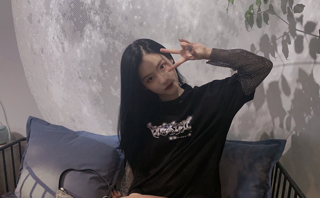  风格|?SNH48总决赛孙芮勇获第一，酷爱暗黑风的小姐姐，果然强