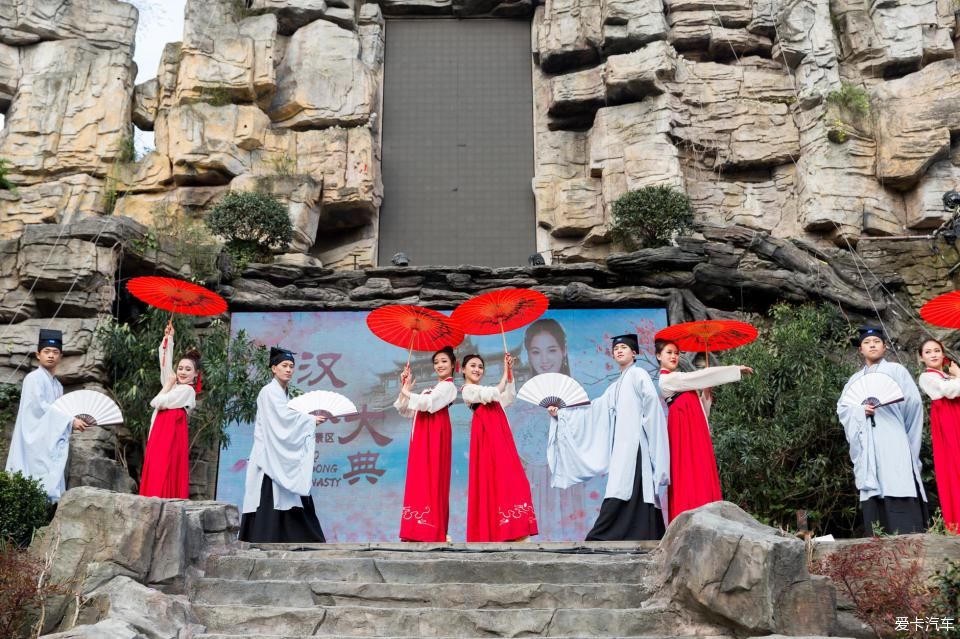 主题酒店|杭州有很多美景与动人的故事,宋城千古情的表演也非常震撼