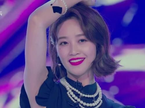 乘风破浪|《乘风破浪》迎分水岭,蓝盈莹二公观众喜爱度偏低,反而因祸得福