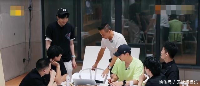  中餐厅|《中餐厅》刘宇宁大小不一，但不敬