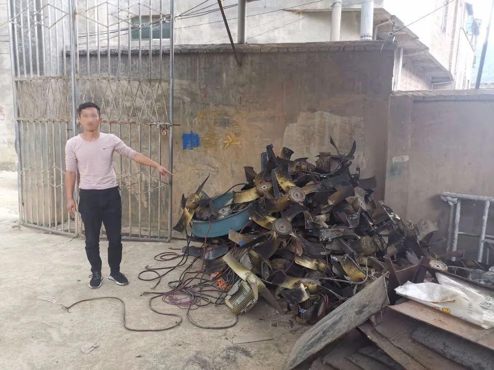 男子|一男子在广南多乡镇,偷烤烟房用电风机被抓