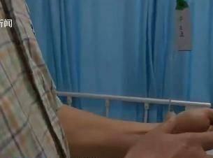 磨没|“你咋就看不见我”男孩被卷进车轮拖行数米后:两个腿的肉都磨没了...