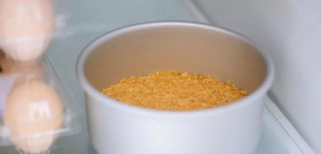  慕斯|这一块像奶酪的居然是慕斯! 最适合夏日的甜品, 烘焙新手就能做!