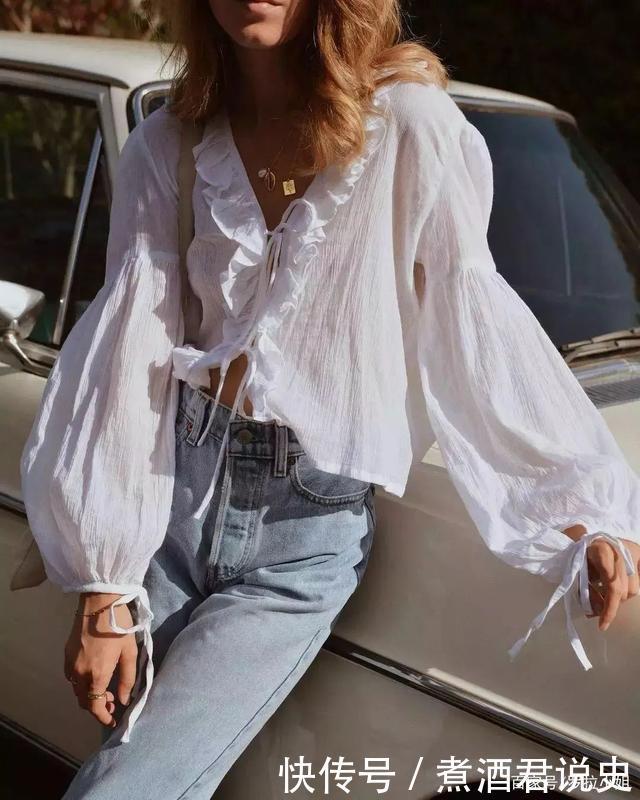  吊带衫|这5件夏日必备上衣，太好穿了！