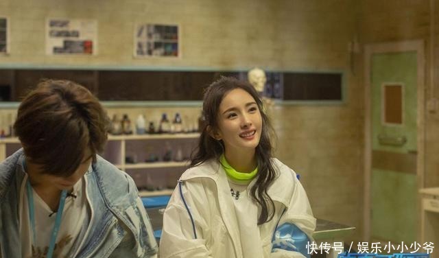  综艺节目|杨幂吓到倒地不起，邓伦跑出镜头外，高能场面观众直呼受不了