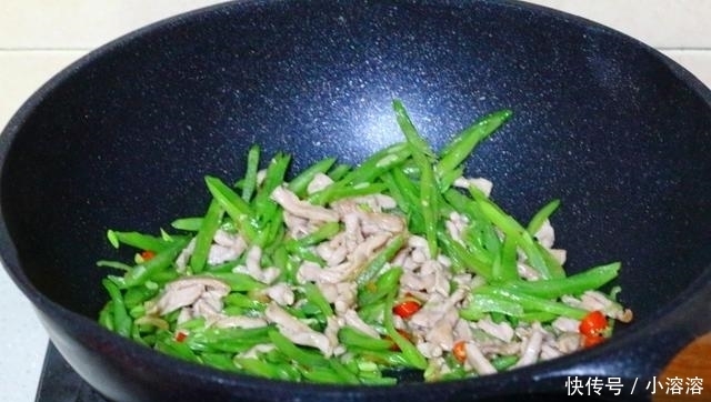  晚餐|晒晒我家晚餐，3人3菜1主食，荤素搭配，粗细粮混搭，营养更均衡