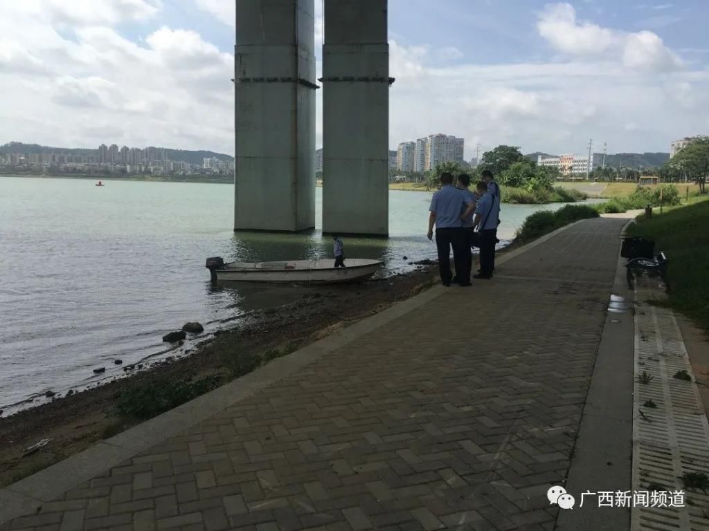  警方|痛心！女子将婴儿抛入江中，孩子被打捞上岸后已无生命体征！警方通报