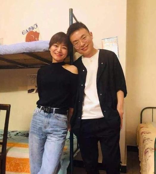  吐槽|脱口秀演员思文程璐，两人官宣离婚，思文：前夫成了兄弟