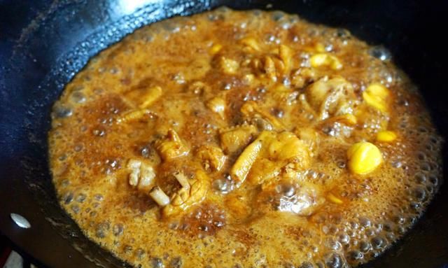 板栗鸡块|外国人叫它“人参果”,和鸡肉一起炖,健脾养胃还补肾