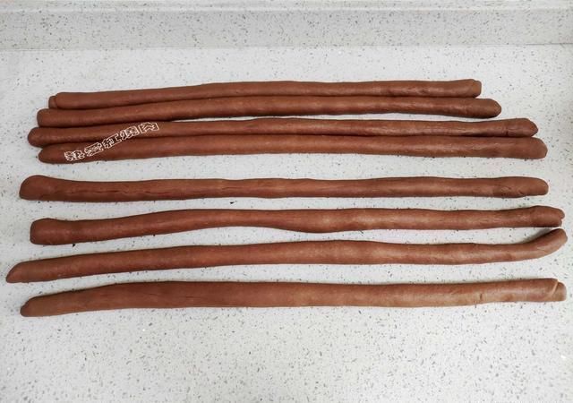 面包|辫子面包容易断筋,自打用了这办法,次次成功心情超好你也试试吧