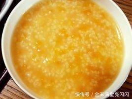 做法|周末到了,又不想出去吃在家做南瓜小米粥,健脾养胃,做法简单