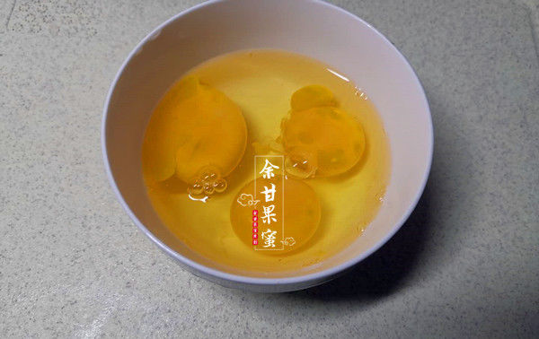  下饭|炒鸡蛋简单快捷也下饭，我用这两种蔬菜同炒，爽口开胃老光盘