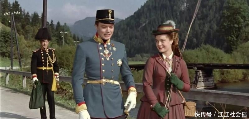 绝食|茜茜公主是如何保持美貌的? 用新鲜牛肉敷面膜, 体重过百就绝食