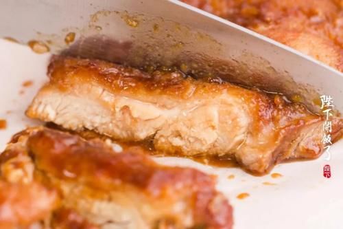  做饭|? 最不懂做饭的人也该学会的一道菜！！成菜超超超惊艳！4 块钱一盘的素菜，凭啥上桌秒光？！