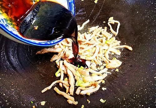 道菜|9月,我家爱上这道菜,5块钱就炒一大盘,端上桌全家齐点赞