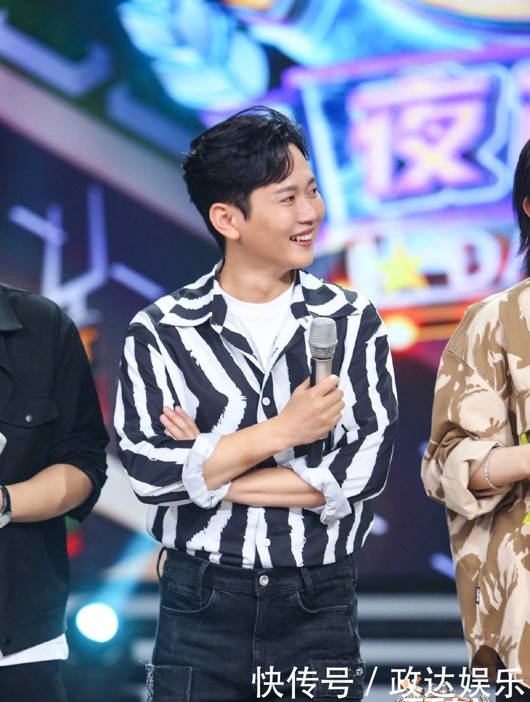  期待|孟鹤堂被师父“卖”给芒果台了孟周二次作客《天天向上》期待