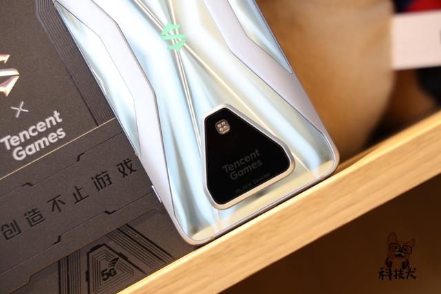  至尊版|下半年发布新品手机盘点：骁龙865+是性能之王 红米抢入门市场