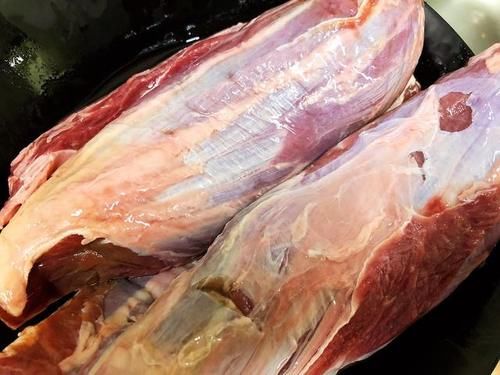  切了才炖|炖牛腱子肉用对料才入味，肉质紧嫩不干不柴，老人30多年的经验