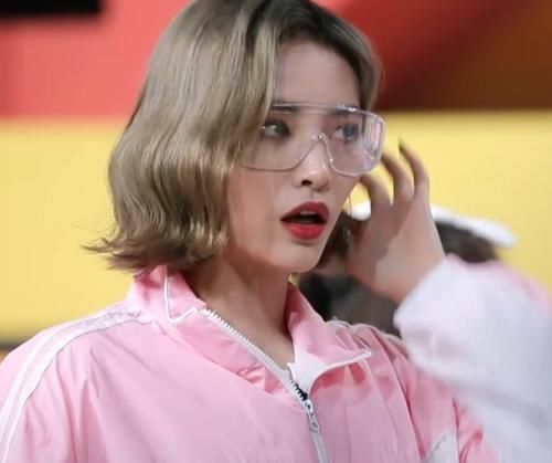  许佳琪|许佳琪被问讨厌鞠婧祎的三个地方？听她三句回答，虞书欣不肯放过她