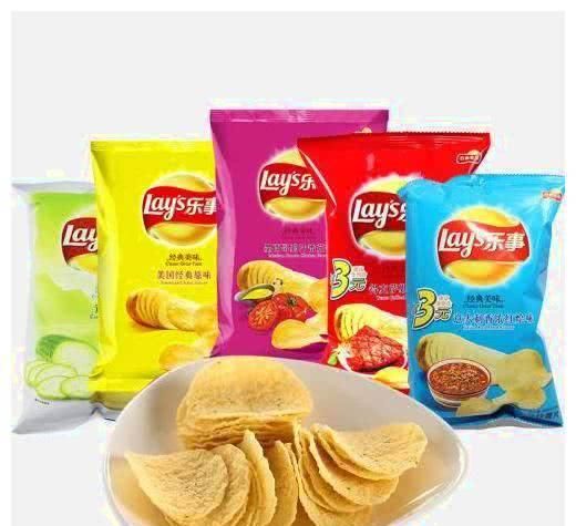 半空|五款包装好看的小零食，其实在“偷工减料”，面包一半实心一半空