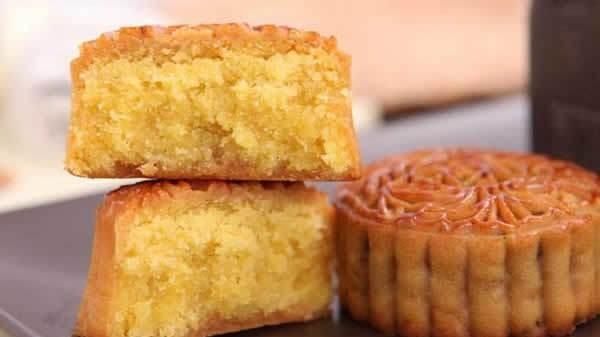 流心|中秋吃月饼就选这5种!颜值味道俱全,你吃过椰奶月饼吗?