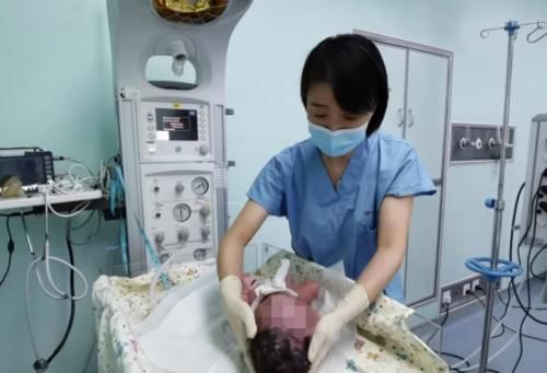 医生|他们的节假日,是假的……