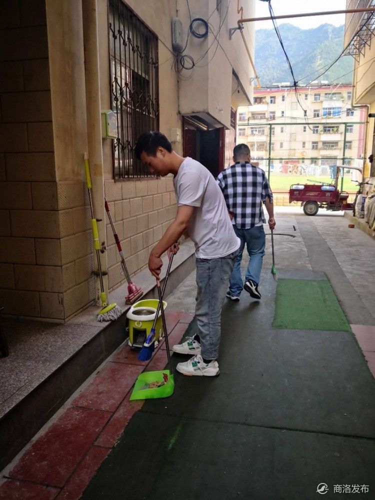 县城|柞水洁净文明县城环境“现在进行时”