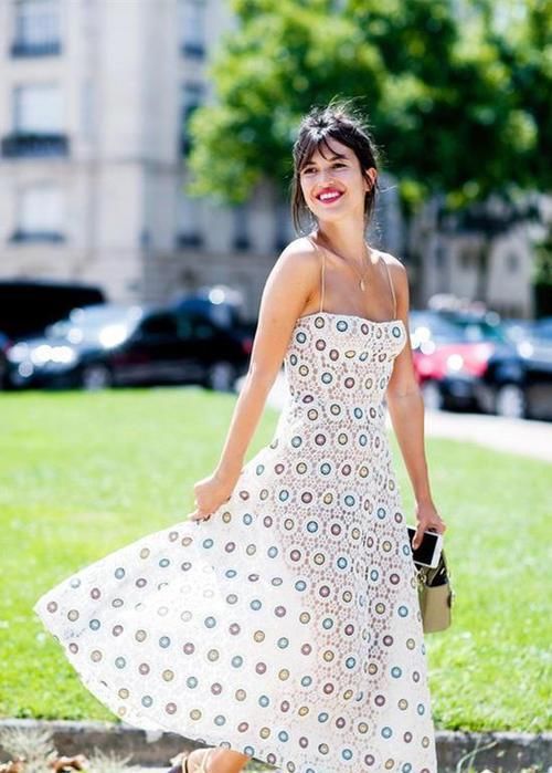 夏日|波点连衣裙来袭,get浓浓的复古风情,拯救你的夏日时尚