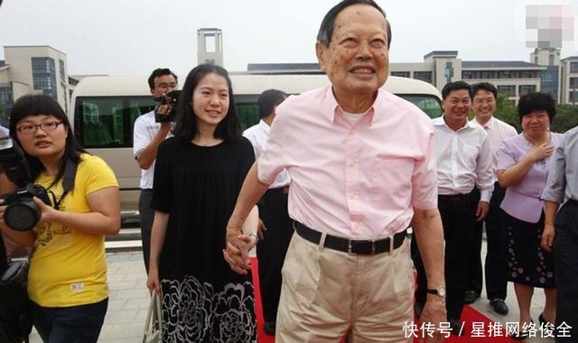 杨振宁|28岁翁帆爱上82岁杨振宁,结婚11年后,翁帆终于说实话了