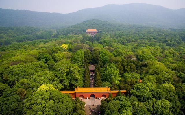 抓住|2吨重的文物一夜被盗,周围人迹罕至,通过一条线索抓住窃贼