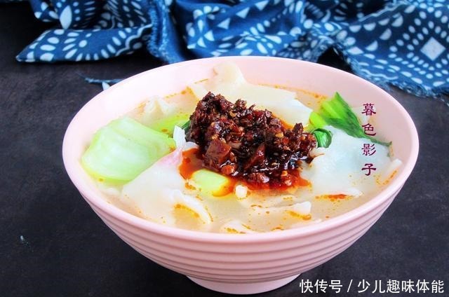 真不|看60岁阿姨的晚餐,真不淡定,几十年不变,就喜欢吃这啊!