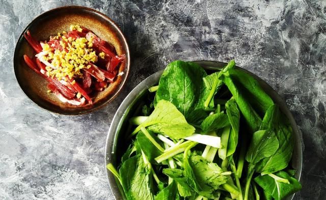  越来越|2种食材6个步骤，小白秒变大厨，炒出经典粤菜