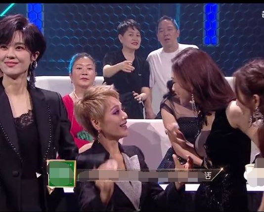 演不下|演不下去了,宁静砸了《浪姐》的场子,拿到第一却不想成团