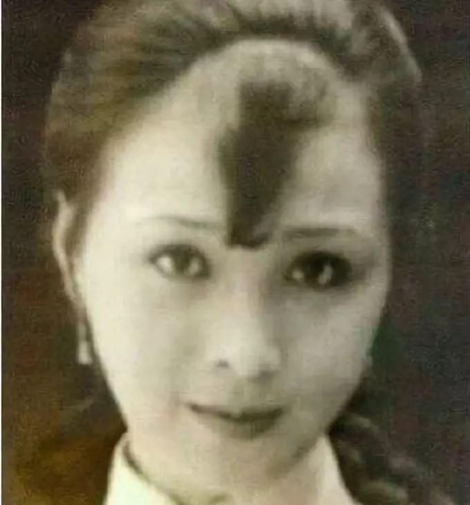 故事|刘亦菲，又红了丨百家故事