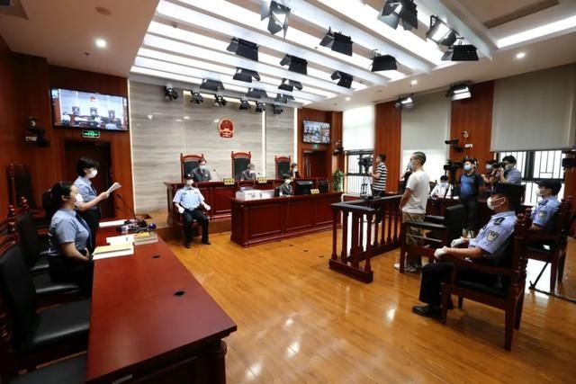 告人艾力卡木|知名男星容留他人吸毒案，判了