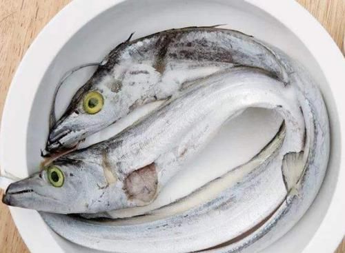  购买|买带鱼时，牢记4买3不买，摊主不敢忽悠你，个个都是好带鱼