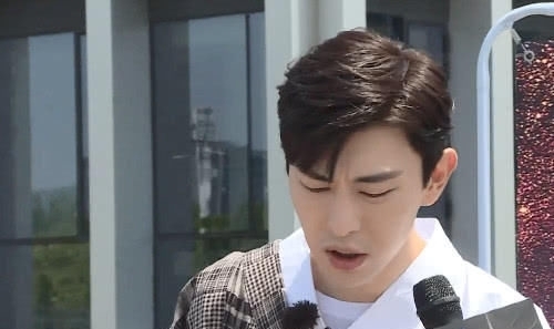 邓伦|张艺兴退出节目后,《极挑》开始给邓伦安排CP,对象让人接受不了