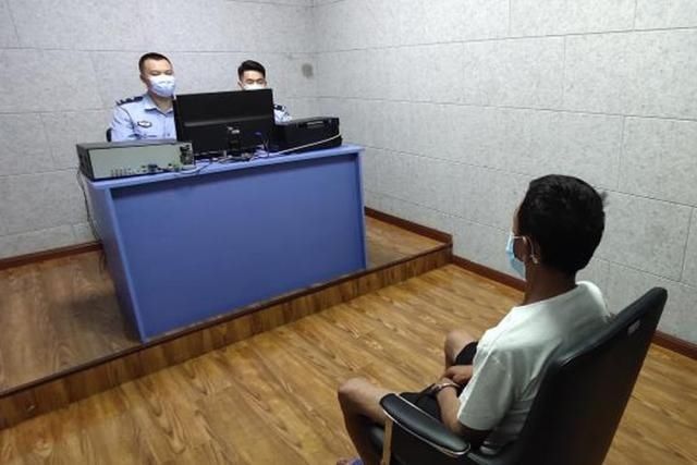  命案|他犯下命案后逃亡19年 被抓时睡在自动取款机亭子内