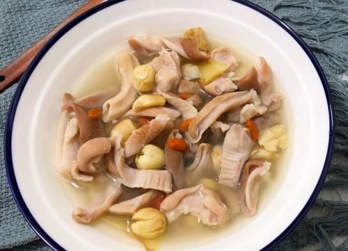 猪肉|秋天,少吃猪肉多喝它,每天一碗,气血足了,失眠也好了