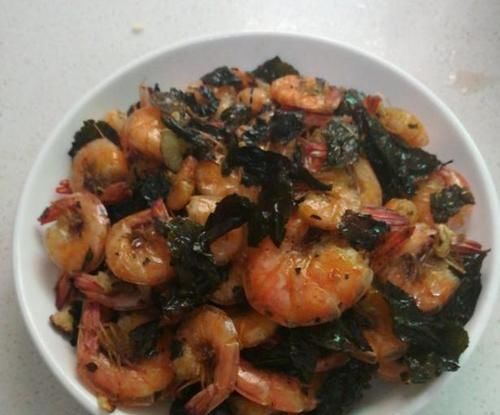  菜式|大虾别只会水煮了！大厨教你新菜式，茶香四溢，虾肉外脆里嫩