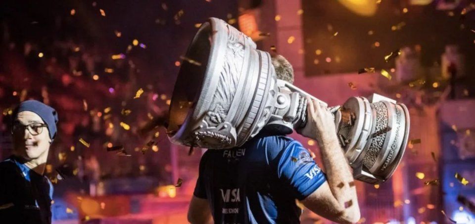  打法|一个项目，两种打法：《CS：GO》战队的运营之道