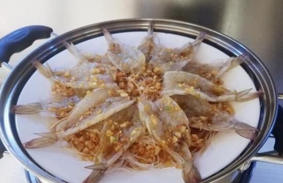  美味|三伏天，这种海鲜别放过，不煮不炒，简单蒸一蒸，营养全面更美味