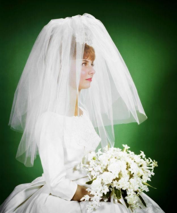 婚纱|百年婚纱秘史原来以前的新娘还不止会穿白婚纱