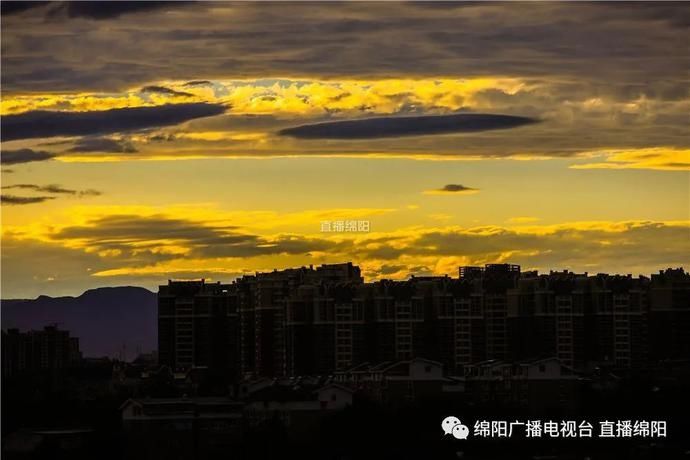  雪山|雪山、夕阳、彩虹……这几天的绵阳，美翻了！