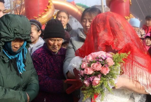 香饽饽|农村娶媳妇有两条捷径,以往被人嫌弃,现在却成香饽饽,为啥?