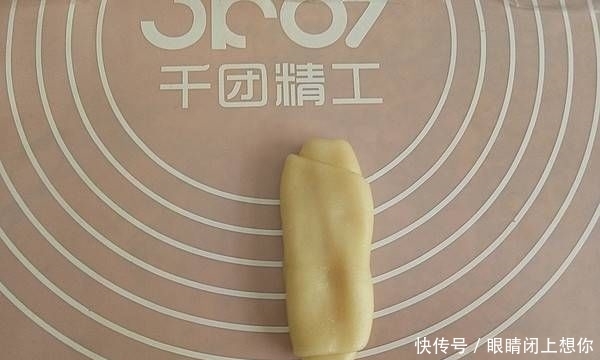 幸福|蛋黄酥,一口都是幸福!