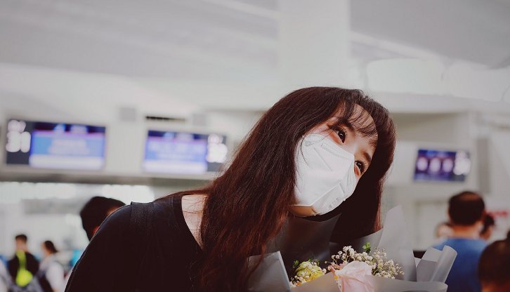 杨玉琢|《青你2》被淘汰选手亮相机场,张语格走出低谷,许杨玉琢很迷茫