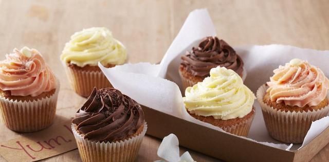  白糖|迷你小蛋糕、手工绿豆糕、广式月饼、奶酪面包的家常做法